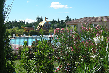 Residence Les Demeures du Ventoux - Vacancéole - Aubignan - Services included